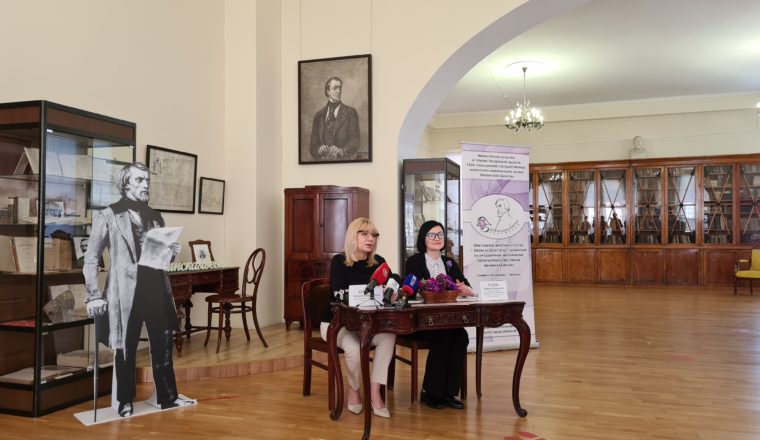 Журналистам рассказали о самых интересных моментах «Белинской весны»