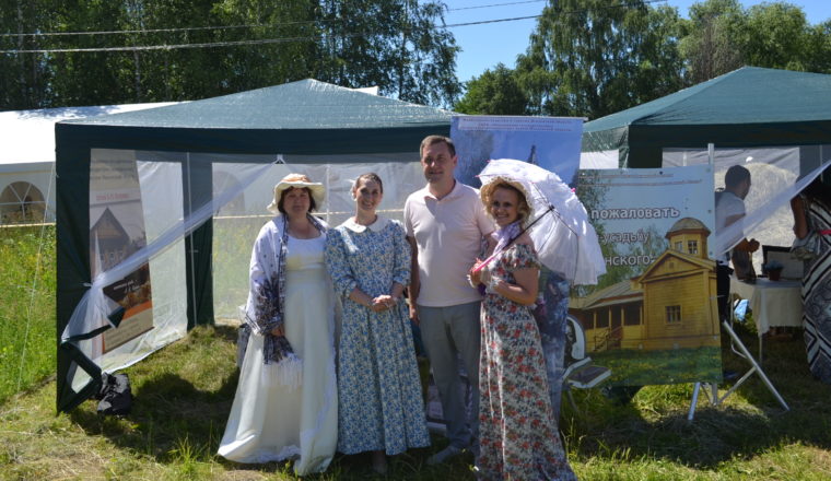 С «ДаньшиноFest» на Тихвинскую ярмарку