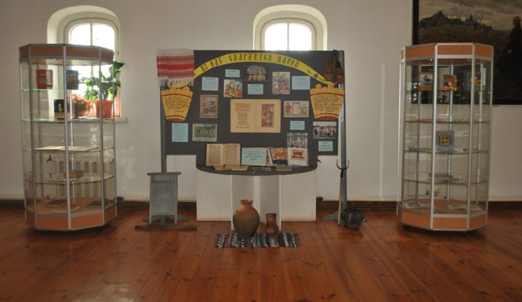 В музее А.Н.Радищева открылась выставка устного народного творчества «Из нас слагается народ»