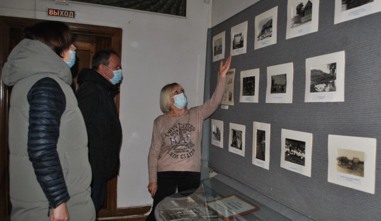 В музее А.Н. Радищева продолжает работу фотовыставка «Краткий миг вечности»