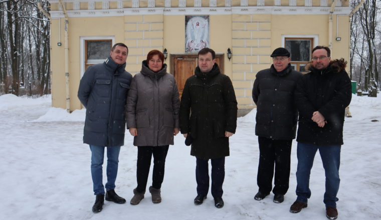 В Петербурге одобрили участие пензенцев в восстановлении могил писателей-земляков