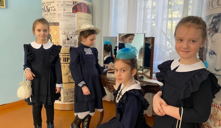 «Модный салон» в музее Куприна продолжает свою работу