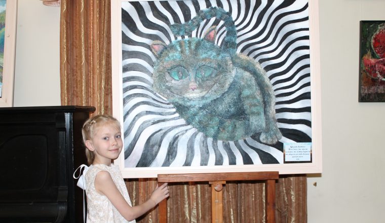 Юная саратовская художница открыла персональную выставку в Литературном музее