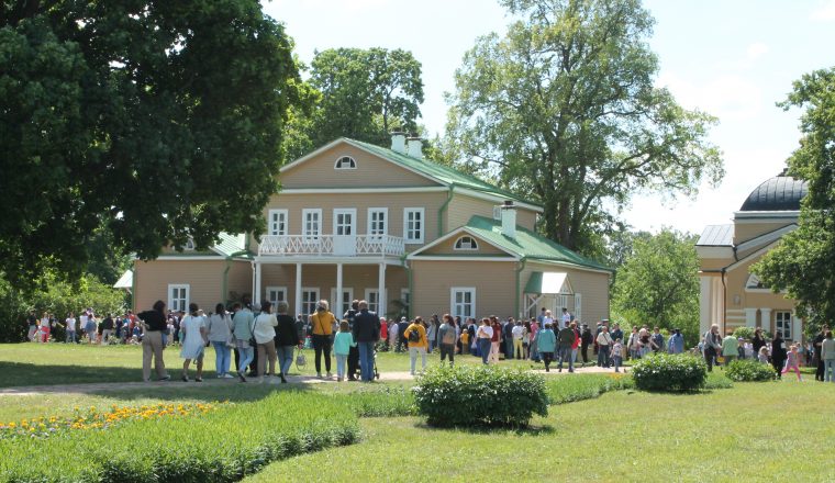 В «Тарханах» отметили 51-й Лермонтовский праздник