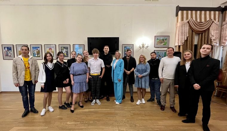 В Пензенском литературном музее прошел второй этап V Международного конкурса чтецов «Слова подобны крыльям»