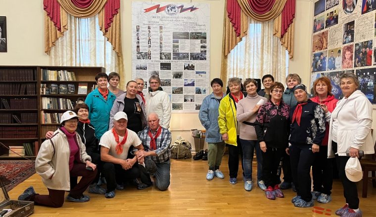 Литературный музей посетили участники движения «Скандинавская ходьба по-пензенски» во Всемирный день туризма