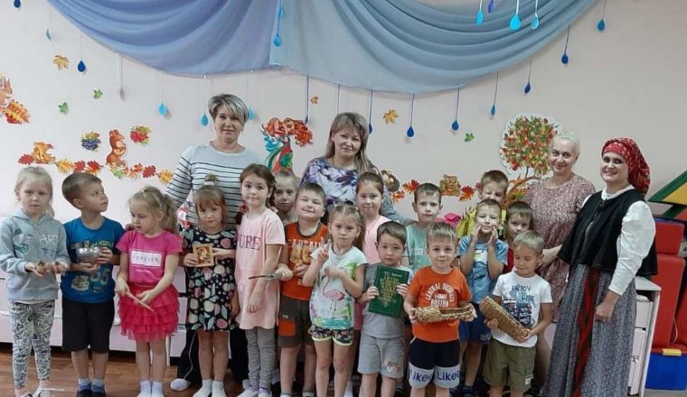 Воспитанников детского сада познакомили с «храмом муз»