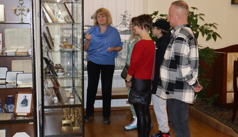 Пензенский литературный музей встретил гостей из Челябинска