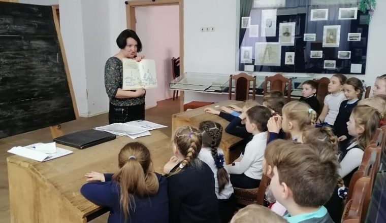 ПО ПУШКИНСКОЙ КАРТЕ!