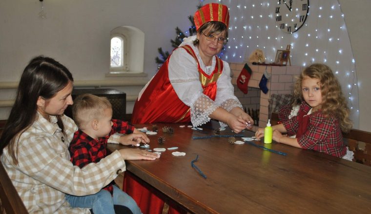 В музее А.Н. Радищева создают поделки