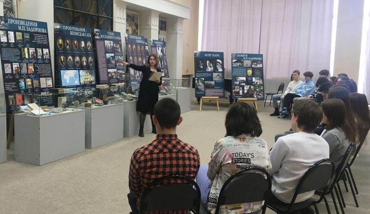 Передвижную выставку литературного Объединения увидят студенты МГУ им. Н.П. Огарёва