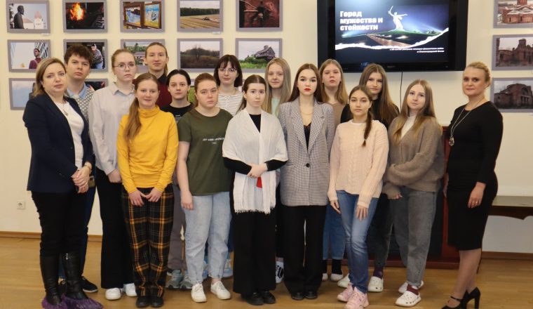 Рассказ о городе мужества и стойкости Сталинграде прозвучал сегодня в Литературном музее