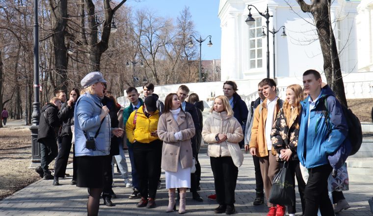В Литературном музее стартовал сезон пешеходных экскурсий