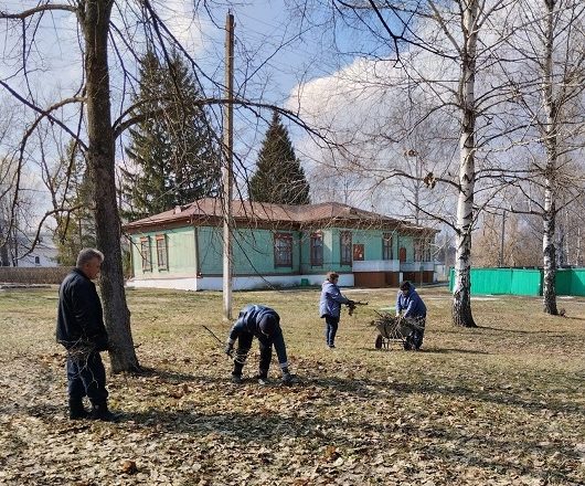 Территория музея А.Н. Радищева преображается после зимы