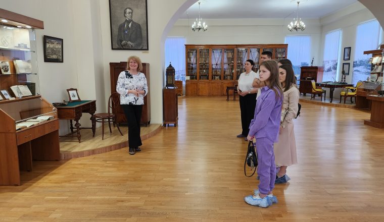 Всю неделю Пензенский литературный музей встречал гостей, и выходные — не исключение