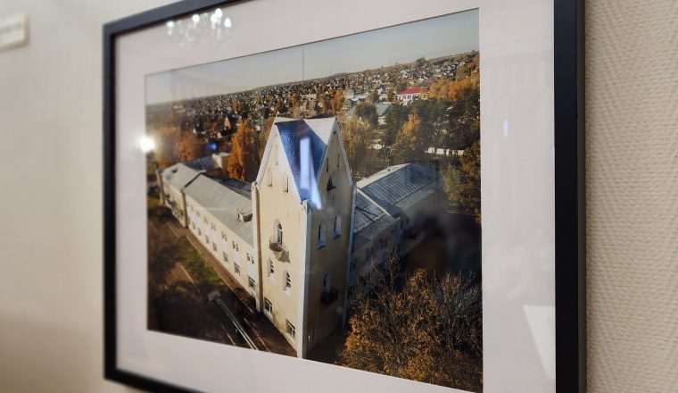 В Литературном музее открылась фотовыставка «Усадьба Устиновых Беково: во вкусе умной старины».