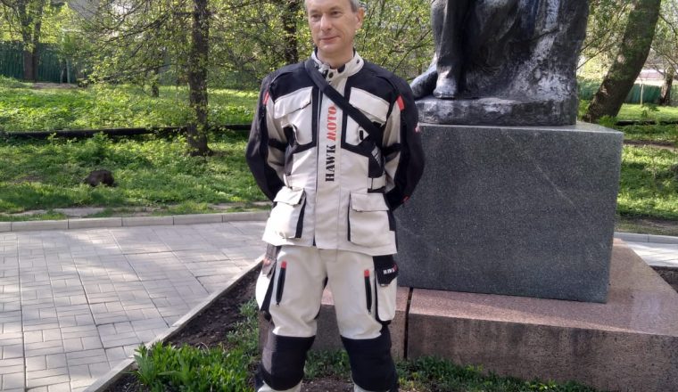 На мотоцикле по «Литературной Империи»