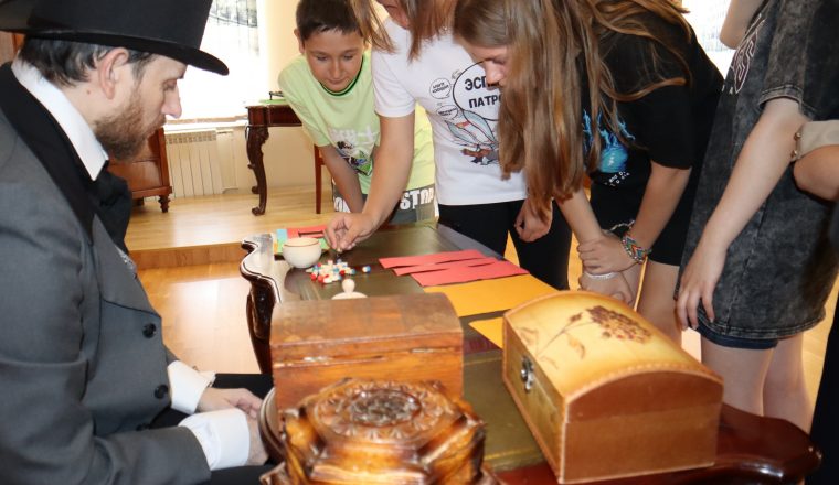 Пензенские школьники отправились «В путешествие с классиками»