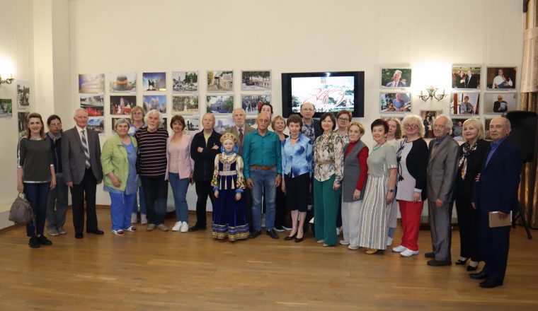 «Эту выставку создавал добрый друг нашего музея», — Наталья Полева о фотовыставке Сергея Пономарева