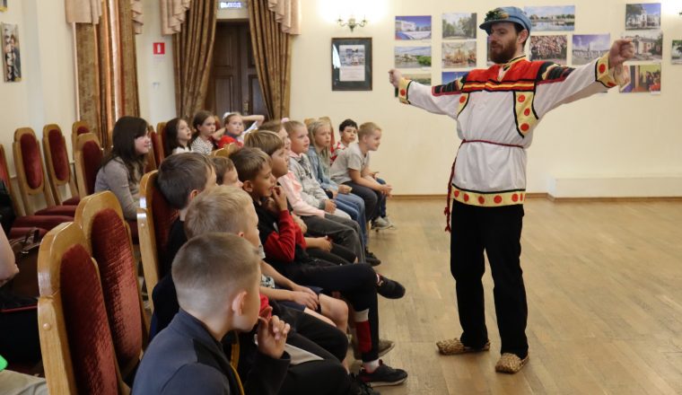 Приглашаем детей в сказочный мир А.С. Пушкина