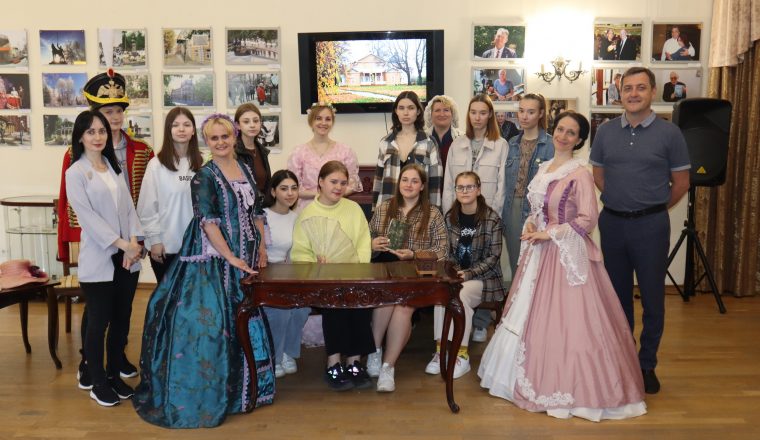 Пензенские студенты ответили на вопросы викторины «Я знаю и люблю Лермонтова»