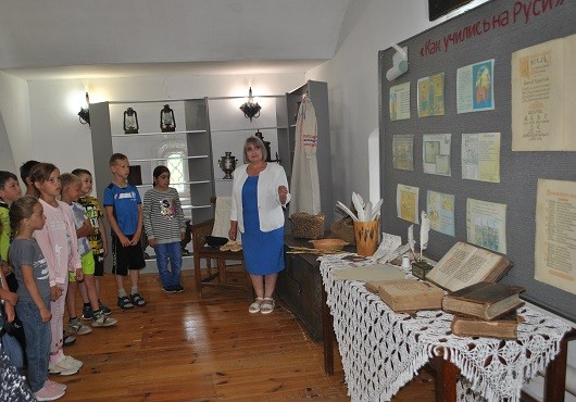 Интерактивная выставка к Году педагога и наставника открылась в музее А.Н. Радищева