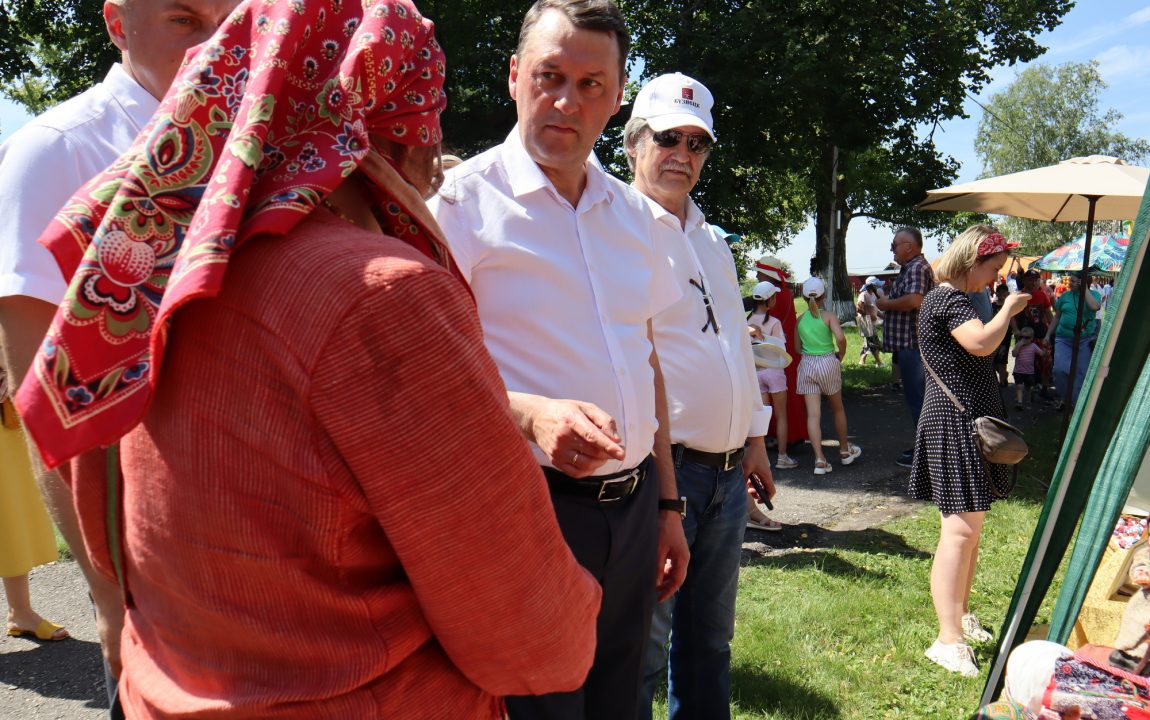 “ТИХВИНСКАЯ ЯРМАРКА” СОБИРАЕТ В РАДИЩЕВО ВСЁ БОЛЬШЕ ЛЮДЕЙ