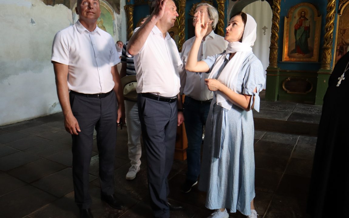 “ТИХВИНСКАЯ ЯРМАРКА” СОБИРАЕТ В РАДИЩЕВО ВСЁ БОЛЬШЕ ЛЮДЕЙ