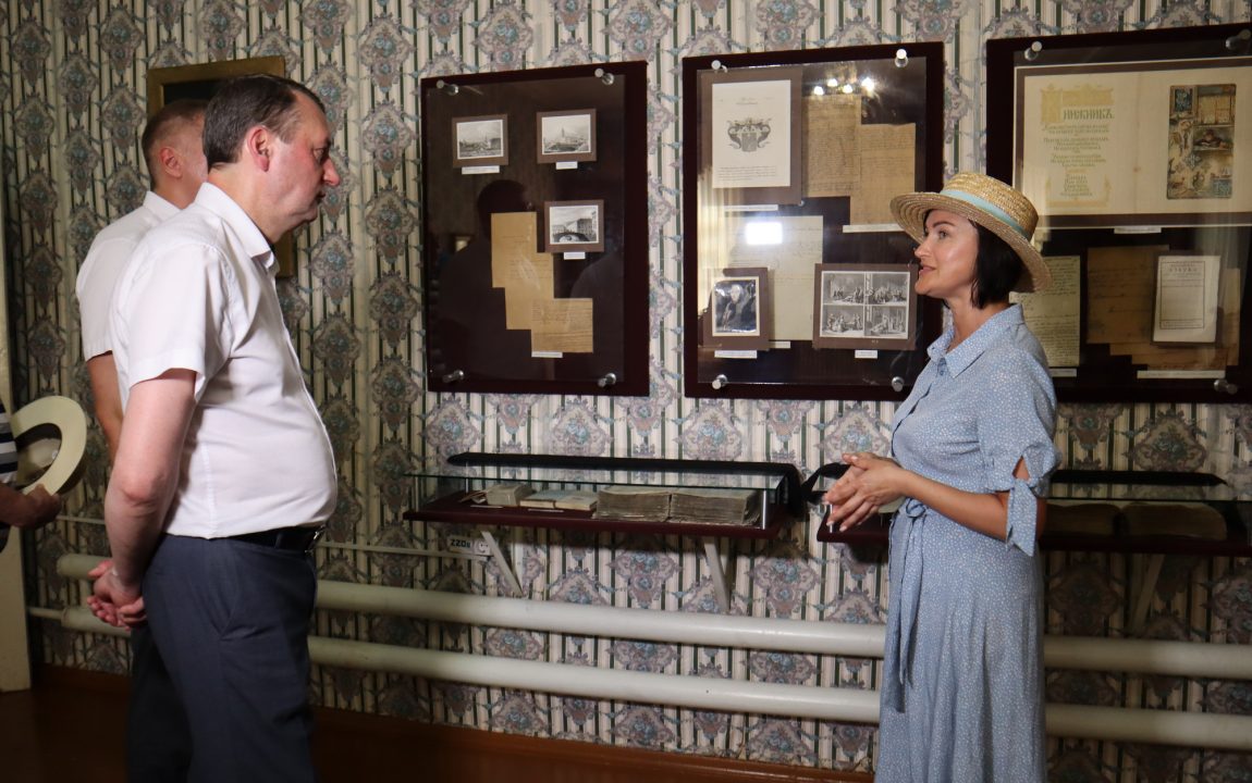 “ТИХВИНСКАЯ ЯРМАРКА” СОБИРАЕТ В РАДИЩЕВО ВСЁ БОЛЬШЕ ЛЮДЕЙ