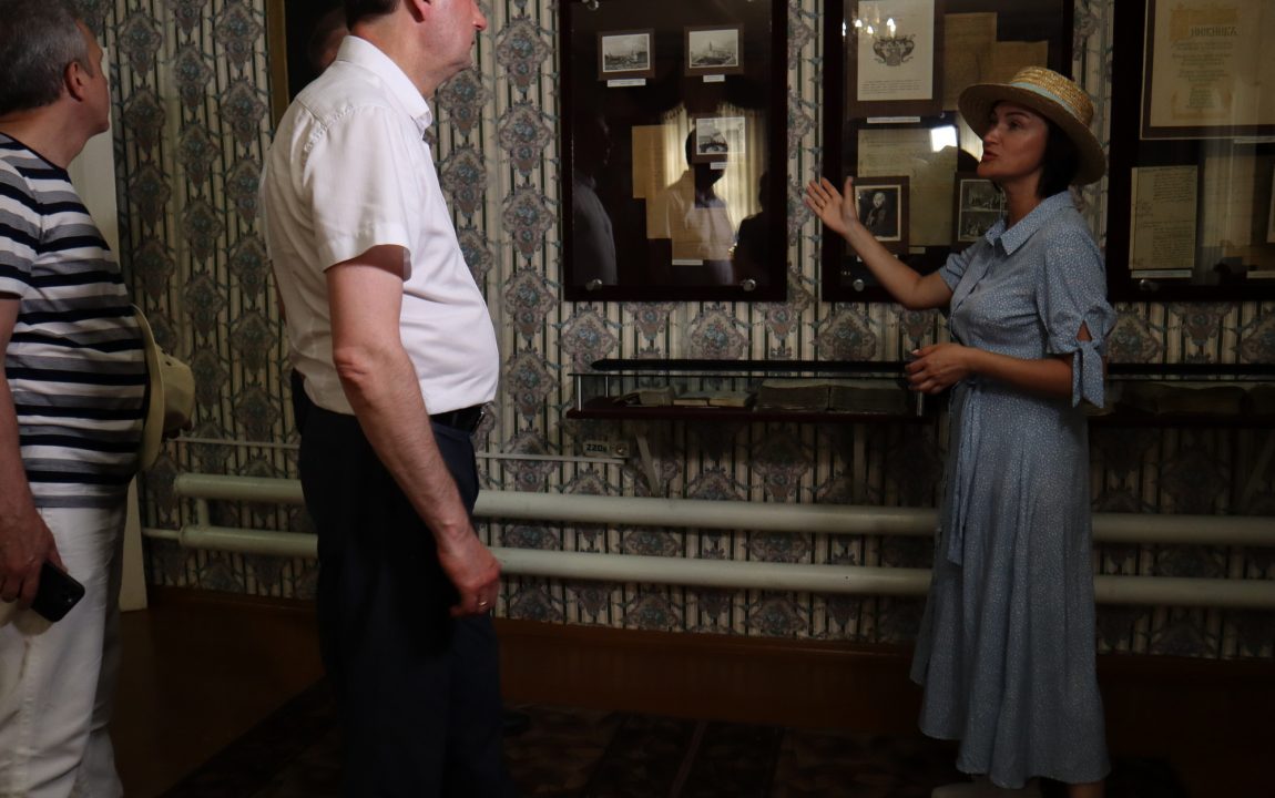 “ТИХВИНСКАЯ ЯРМАРКА” СОБИРАЕТ В РАДИЩЕВО ВСЁ БОЛЬШЕ ЛЮДЕЙ