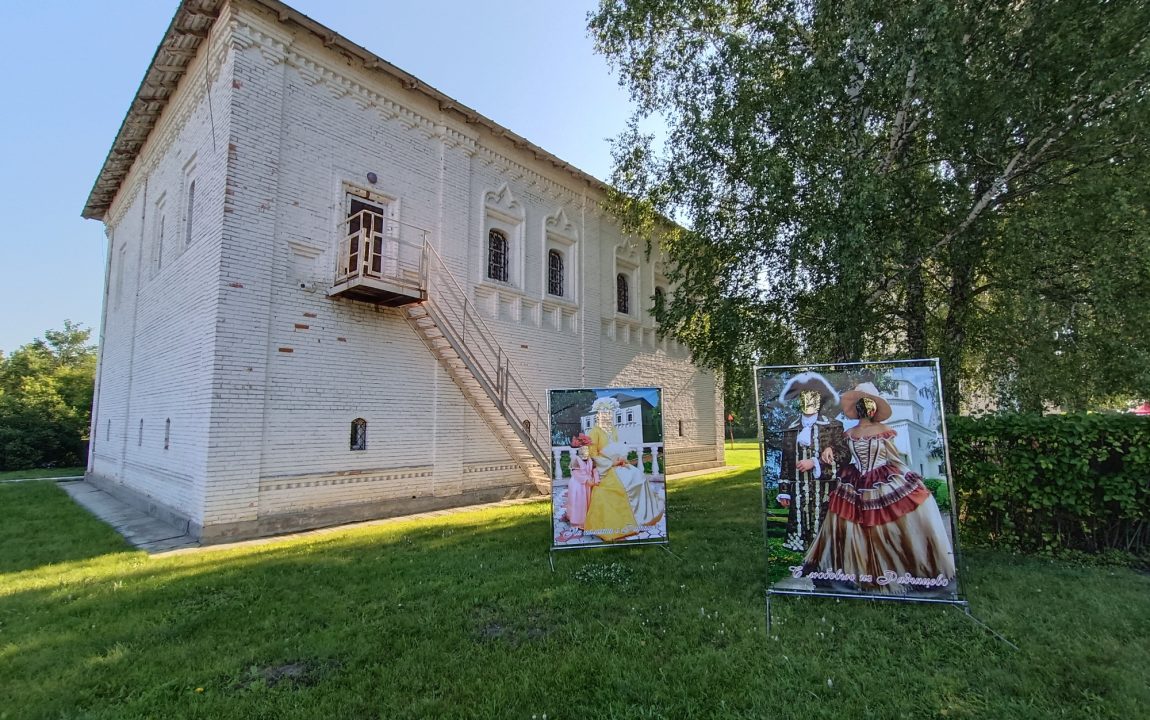 “ТИХВИНСКАЯ ЯРМАРКА” СОБИРАЕТ В РАДИЩЕВО ВСЁ БОЛЬШЕ ЛЮДЕЙ