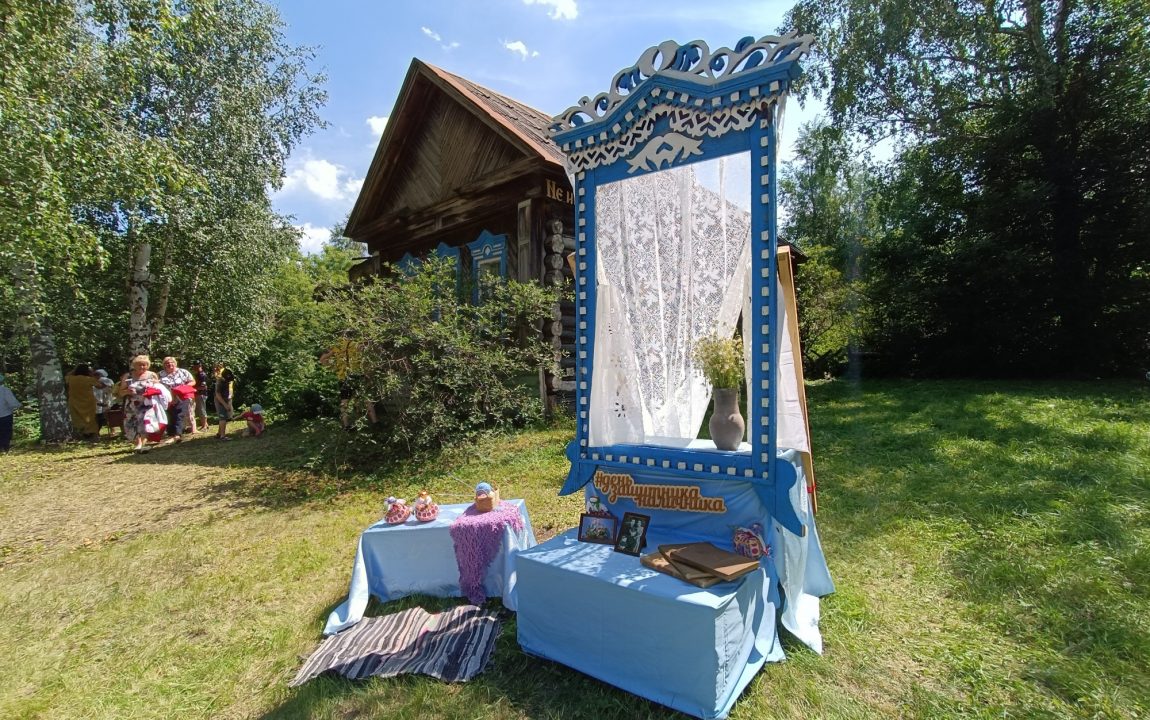 “ТИХВИНСКАЯ ЯРМАРКА” СОБИРАЕТ В РАДИЩЕВО ВСЁ БОЛЬШЕ ЛЮДЕЙ