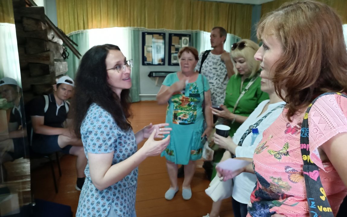 “ТИХВИНСКАЯ ЯРМАРКА” СОБИРАЕТ В РАДИЩЕВО ВСЁ БОЛЬШЕ ЛЮДЕЙ