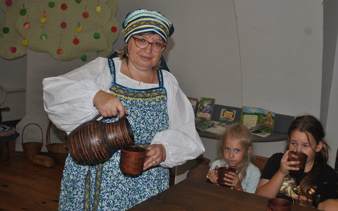 В музее А.Н. Радищева прошел праздник трех спасов | 19.08.2023 | Пенза -  БезФормата