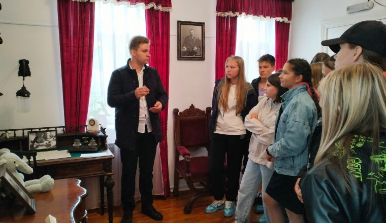 Приглашаем узнать о жизни А.И. Куприна из его произведений