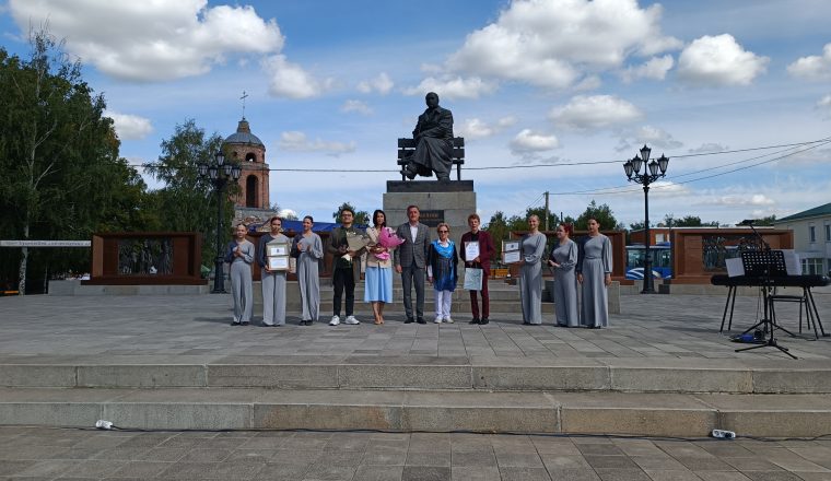 Предлагаем ознакомиться с шорт-листами 24-го Купринского творческого конкурса «Гранатовый браслет»