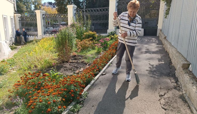 Пензенский литературный музей принял участие в общегородском субботнике