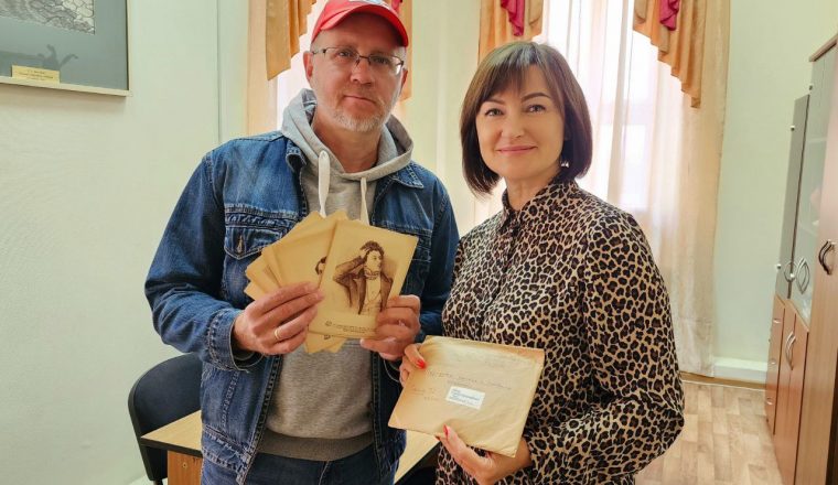 Фонды Литературного музея пополнились портретами русских и зарубежных писателей