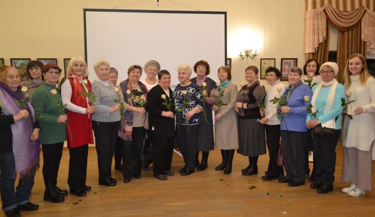 Пензенские мамы прогулялись по «Стране Незабудке»