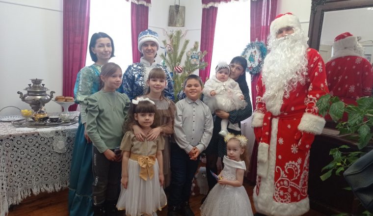 Для детей участников СВО в музее А.И. Куприна прошло Новогоднее представление