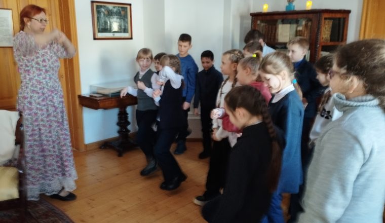 «В гостях у Марии Ивановны Белынской» побывали дети из семей участников СВО