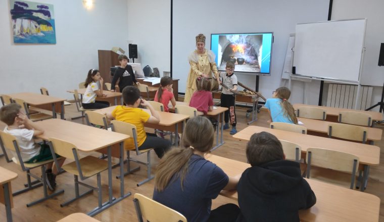 Дети из Белгородской области приняли участие в тактильной программе «Традиции народной культуры на кончиках пальцев»