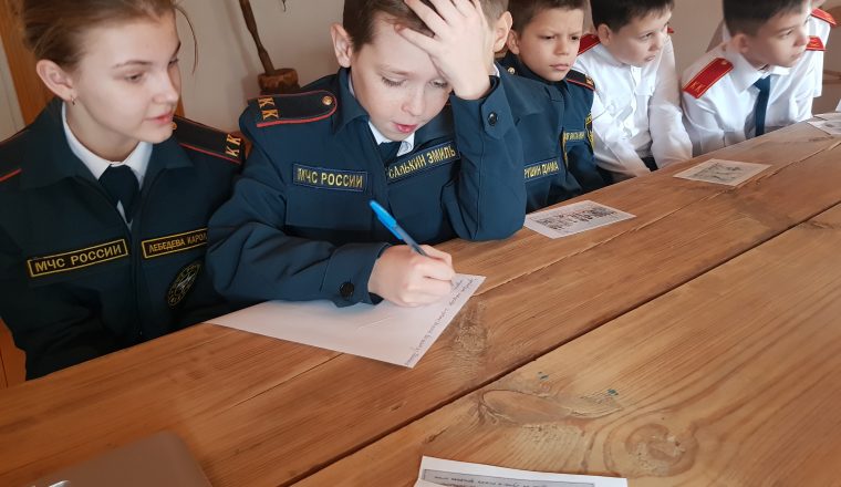 «Скажи-ка, дядя…» — урок патриотизма для будущих защитников в музее В.Г. Белинского