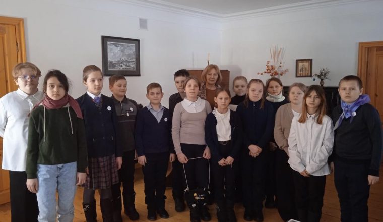 Учащиеся из села Лермонтово побывали в музее В.Г. Белинского