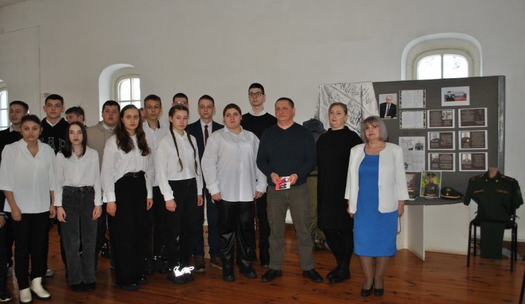 О «героях с вечно русским сердцем» рассказывает выставка в музее