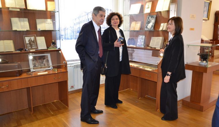 Пензенский литературный музей почтил визитом сын Георга Мясникова