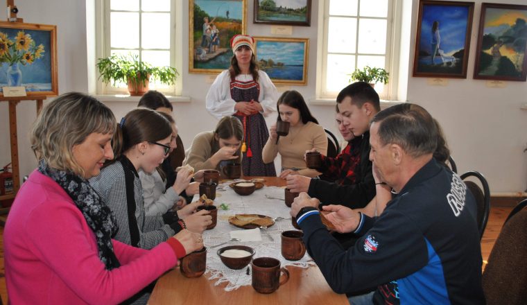 Школьникам рассказали о масленичных традициях в семье Радищевых