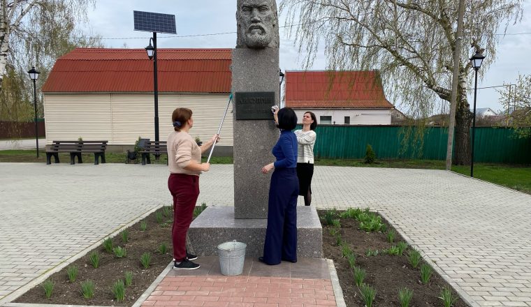 Благодарные потомки чтут память писателя в музее А.И. Куприна