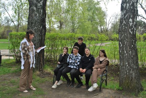 С историей парламентаризма знакомят радищевских школьников