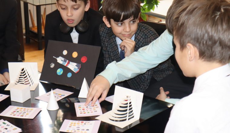 Интерактивный театрализованный квест ко Дню космонавтики провели в «самом литературном доме» Пензы